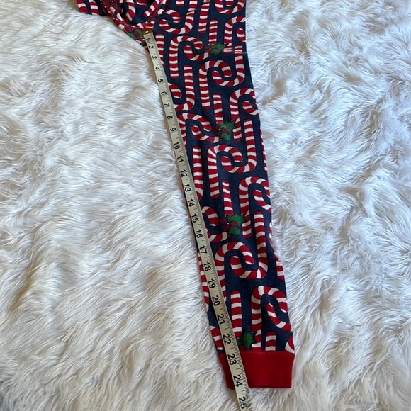 Hanna Andersson Candy Cane PJ Set - Picture 11 of 11